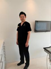 医療法人社団白浩会　横浜エス歯科クリニックSDCインプラントセンター院長 粟野 祐司