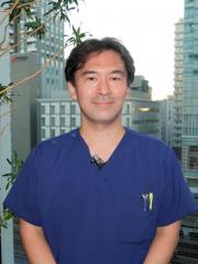 医療法人社団 日坂会 秋葉原UDX歯科クリニック 院長 明石 学